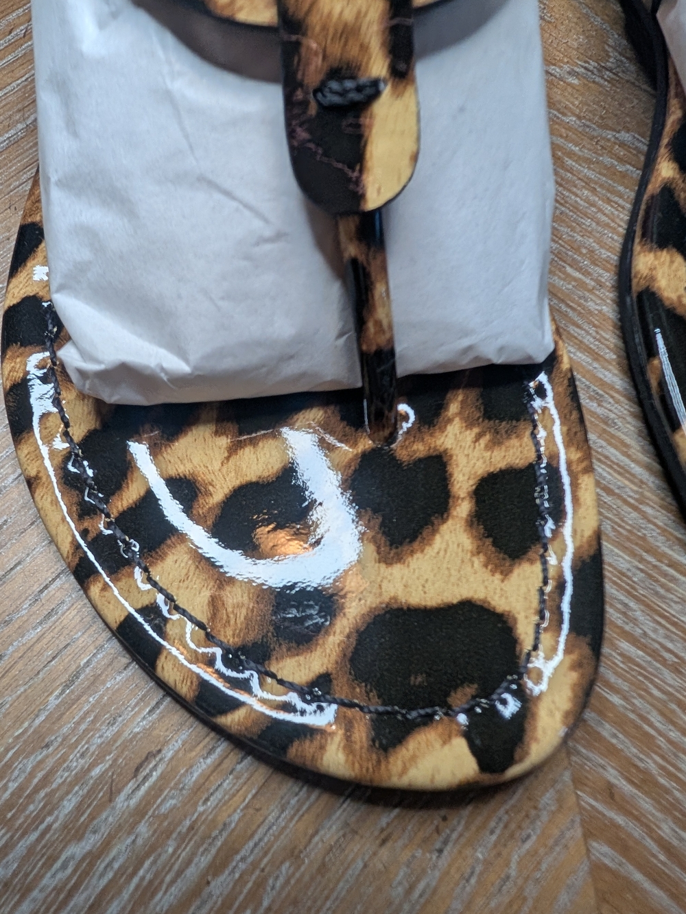 Tory Burch Leopard Patent Miller Thong Sandals - Animal Print - Picture 2 of 6